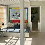 Yellow Summer House With Character And Tranquility Ferienhaus *