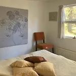 Ferienhaus Yellow Summer House With Character And Tranquility *