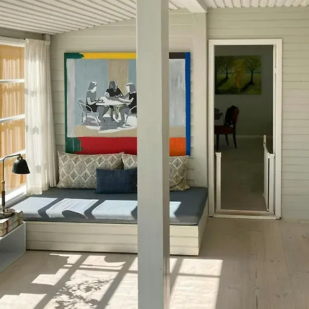 Yellow Summer House With Character And Tranquility Ferienhaus *