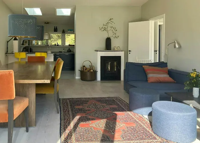 Yellow Summer House With Character And Tranquility Holiday home Hornbaek