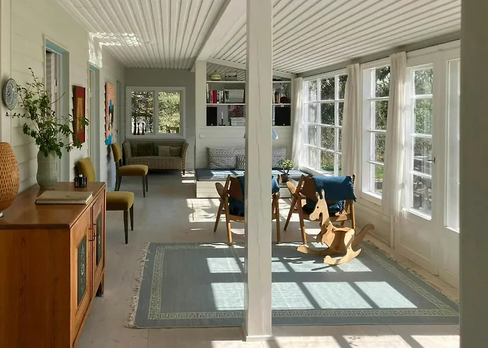 Yellow Summer House With Character And Tranquility Holiday home Hornbaek