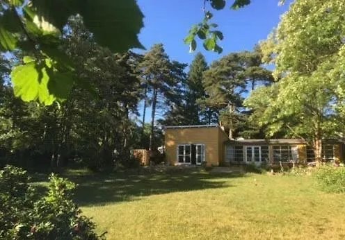 Yellow Summer House With Character And Tranquility *